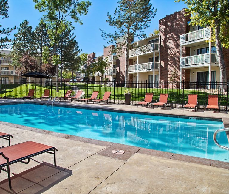 PROPERTY HIGHLIGHT ASCEND AT RED ROCKS APARTMENTS IN LAKEWOOD